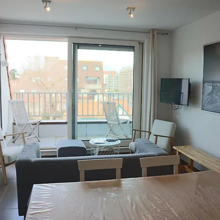 In Near Sandy Beaches, Cleaning Included Apartman *