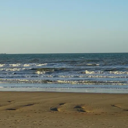 Apartman In Near Sandy Beaches, Cleaning Included *